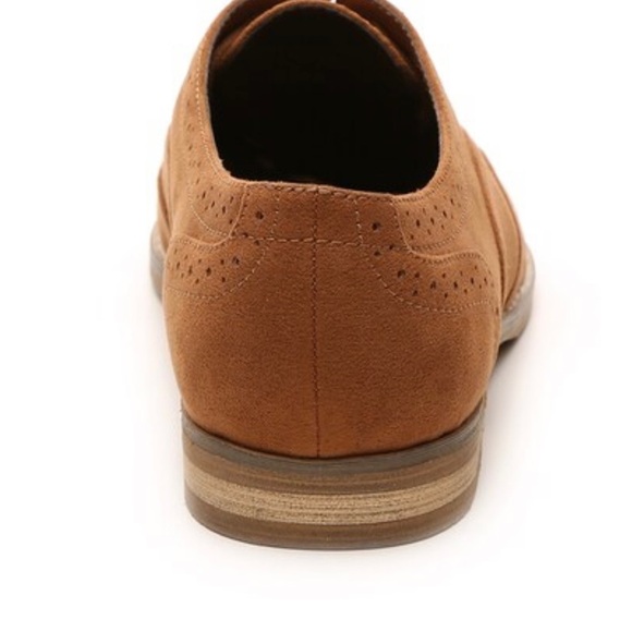 INDIGO RD. HOURS OXFORD
Get a cool, casual look in the Indigo Rd. Hours. - Picture 15 of 16